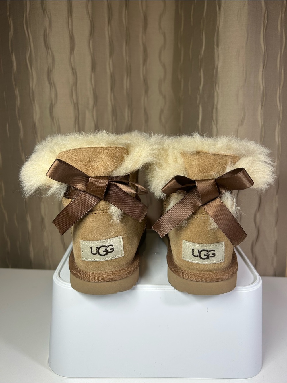 UGG Mini Bailey Bow II Toddler 12 Chestnut Suede Boots 1017397T